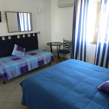 Hôtel Chez Coco' à La Maddalena  Extérieur photo