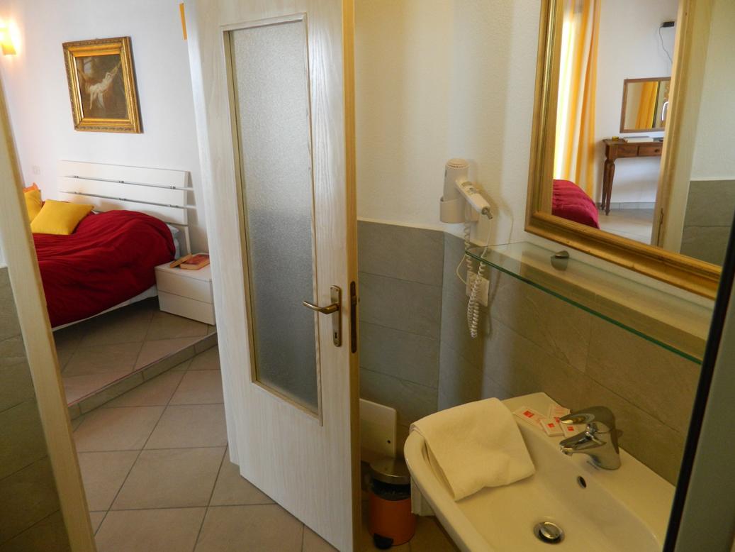 Hôtel Chez Coco' à La Maddalena  Extérieur photo